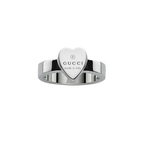 Anello con cuore Gucci trademark in argento 925 .